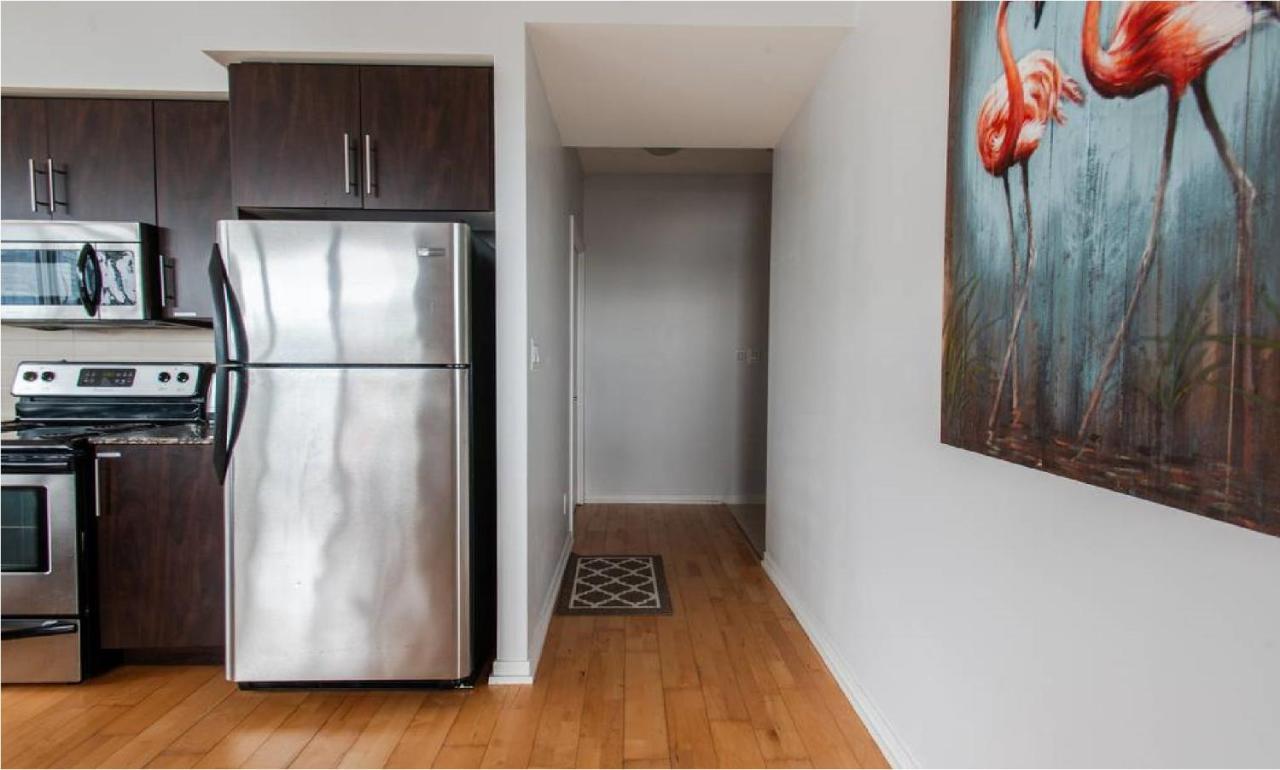 Toronto Downtown Core Two Bedroom Condo With Cn Tower View, Free Parking Exterior foto